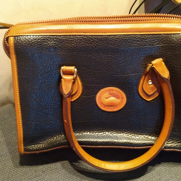 Designer 👜 handbag - Picture 5 of 6